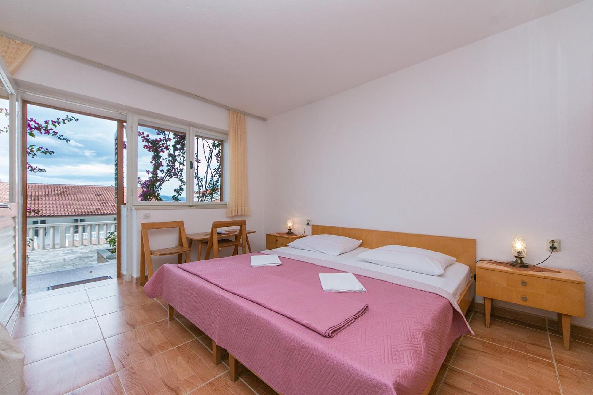 Apartments And Rooms By The Sea Brela, Makarska - 2752 Екстериор снимка