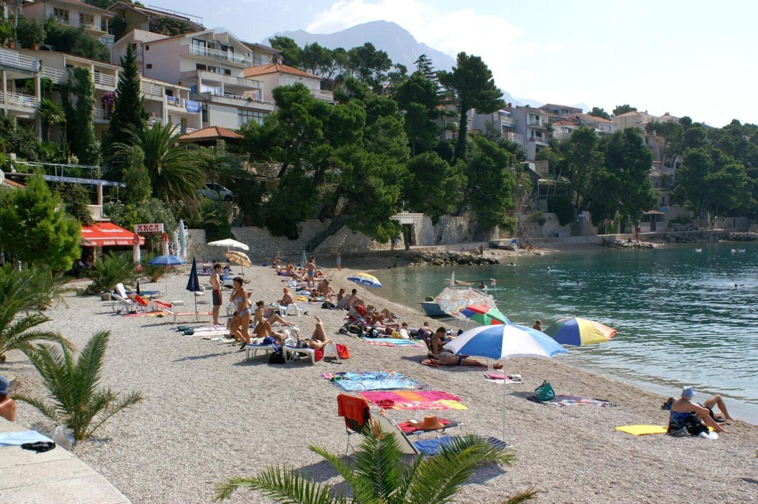 Apartments And Rooms By The Sea Brela, Makarska - 2752 Екстериор снимка