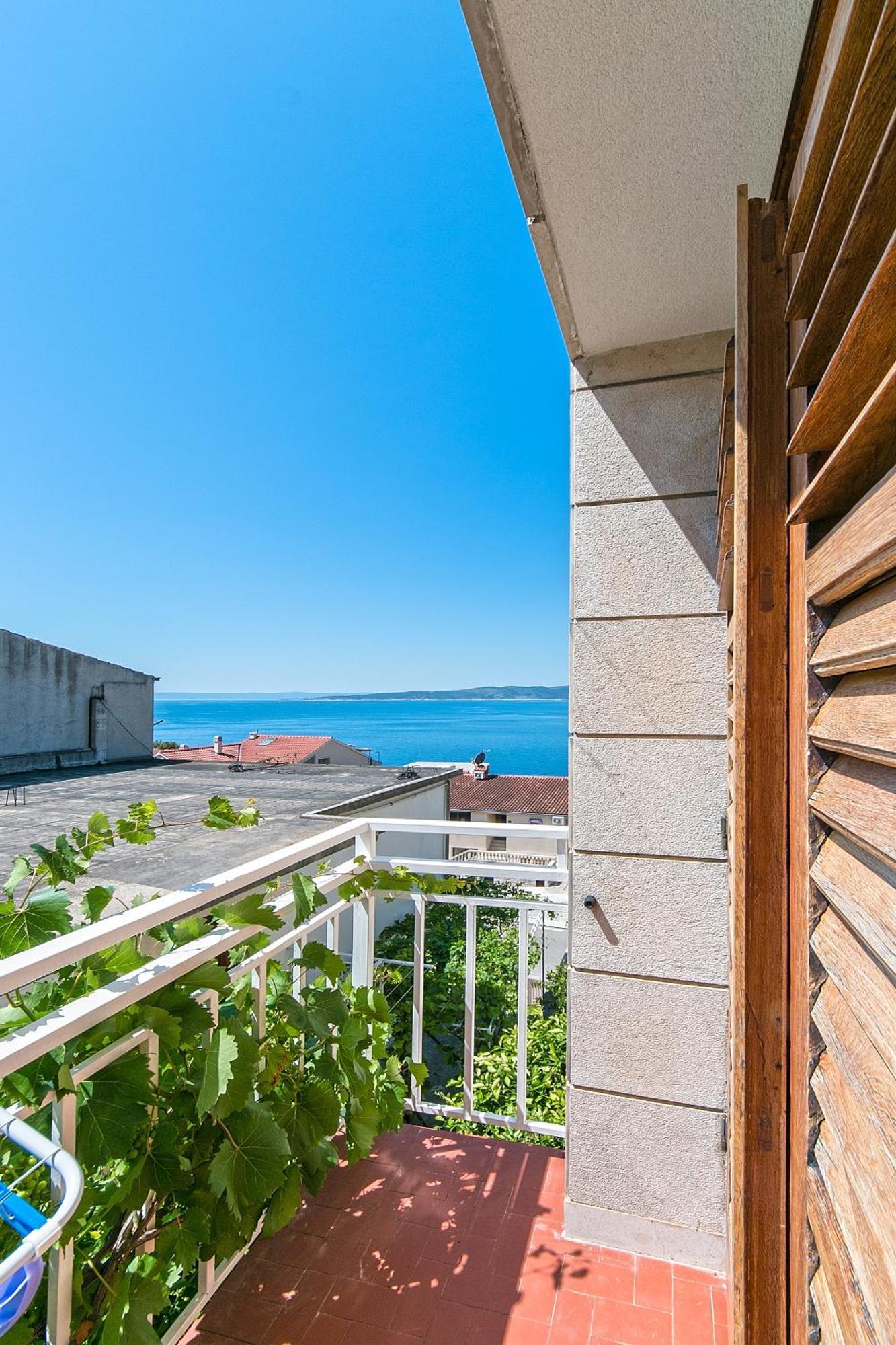 Apartments And Rooms By The Sea Brela, Makarska - 2752 Екстериор снимка